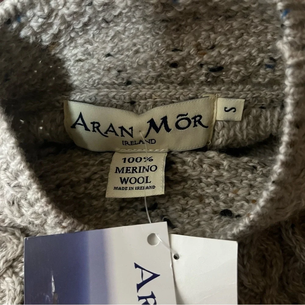 NWT Aran Mor Ireland 100% Merino Cable Knit Sweater - Picture 14 of 16